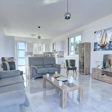 Aetopetra بروتاراس