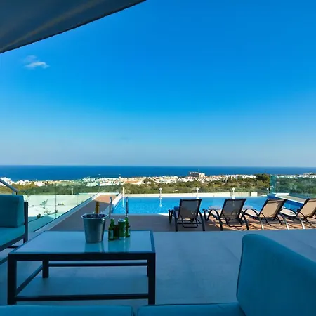 Aetopetra Villa