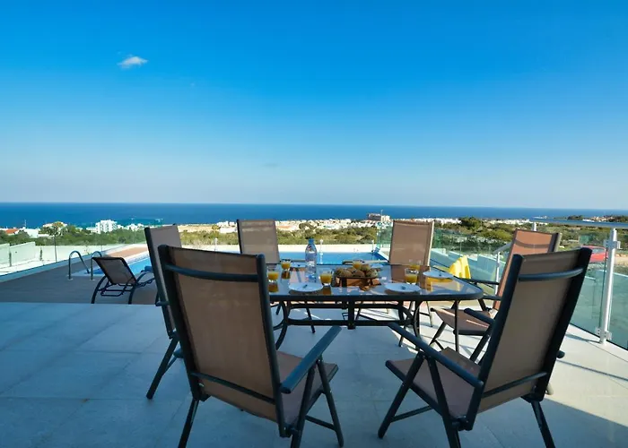 Aetopetra Villa Protaras